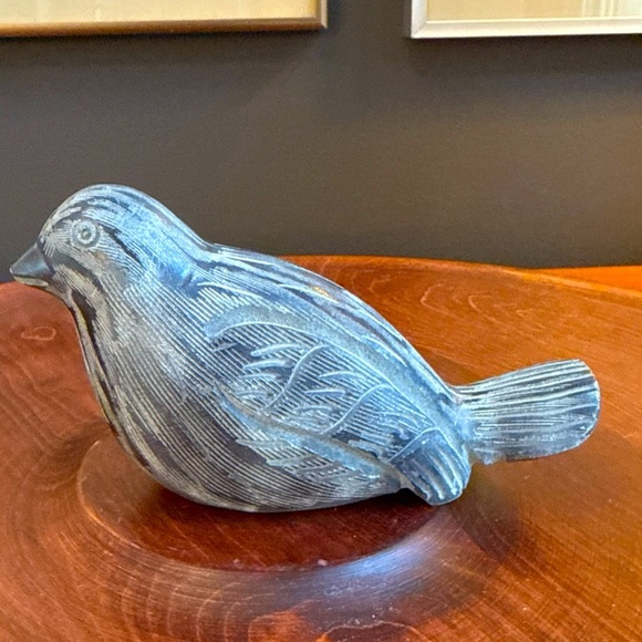 Inuit Soapstone Bird Sculpture, First Nations Art, hand carved Stone Bird - Picture 1 of 14
